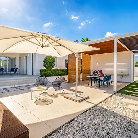Ametista Villa *